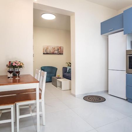 Port City Haifa - Luxury Apartments 50 Mtrs From The Beach المظهر الخارجي الصورة