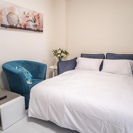 Port City Haifa - Luxury Apartments 50 Mtrs From The Beach المظهر الخارجي الصورة
